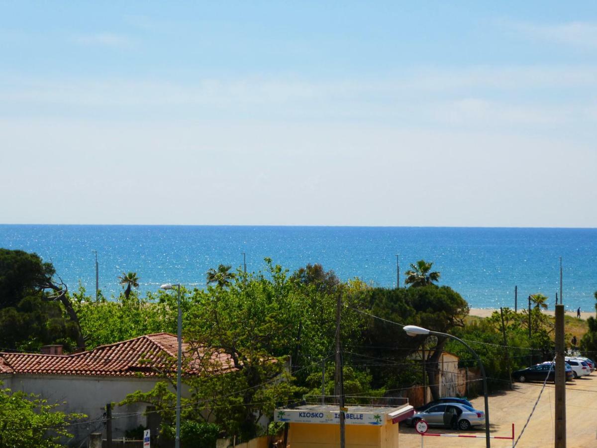 Beach House Castelldefels Exterior photo